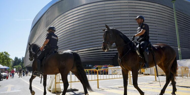 Almeida pacta con el Real Madrid limitar hasta las 23:00 horas los conciertos del Bernabéu
