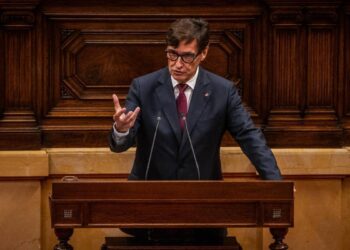 Salvador Illa, president; Carles Puigdemont, en paradero desconocido