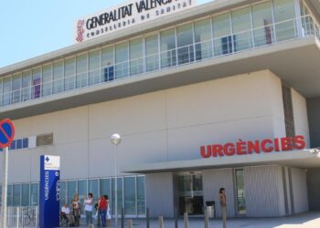 El calor tensiona (aún más) el verano en las Urgencias de los hospitales: ‘Vemos a mucho paciente mayor descompensado’