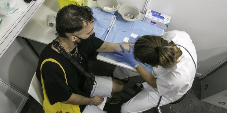 Madrid ha administrado 18.212 dosis de vacuna frente a la viruela del mono desde el primer brote de 2022