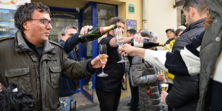 Esta la fecha límite para comprar un décimo para el sorteo de la Lotería del Niño