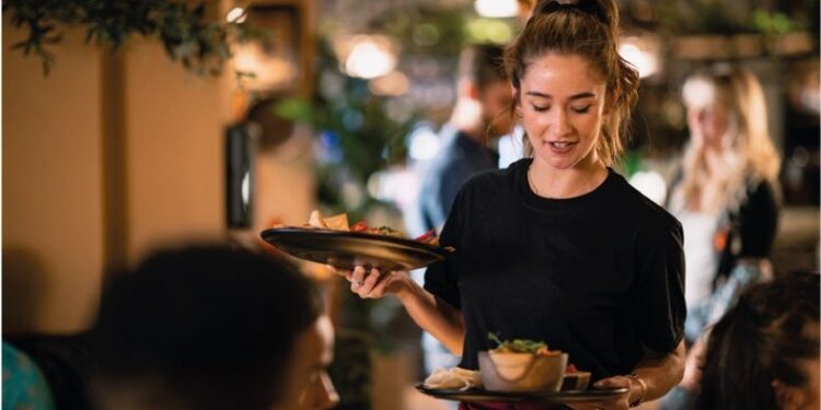 El sector agrícola, la cultura, el ocio y la hostelería lideran el aumento de las contrataciones en verano  según Eurofirms Group