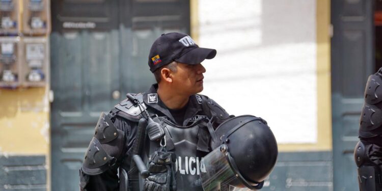 Un tiroteo entre delincuentes en Ecuador deja al menos cinco muertos