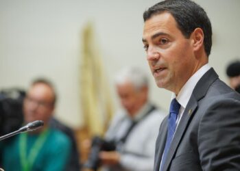 Pradales plantea una relación bilateral para Euskadi desde una realidad ‘nacional’