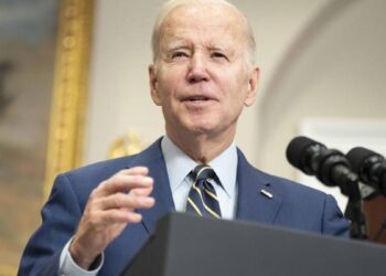 Biden pide castigos para los directivos de los bancos intervenidos