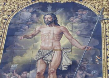 La hermandad de El Resucitado denuncia una agresión al retablo cerámico ubicado en una plaza de Córdoba