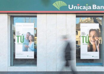 Estafó 172.000 euros a la Seguridad Social haciéndose pasar por su padrastro muerto y Unicaja deberá pagar ahora su multa