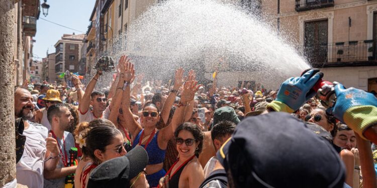 Supersubmarina reaparece con su libro en el Festival Sonorama, que les dedica un homenaje eterno