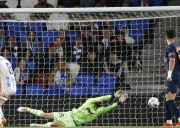 La Real Sociedad se mete matemáticamente en Europa derrotando al Valencia