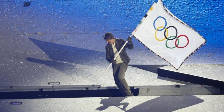 París 2024 se despide de sus JJOO y cede por todo lo alto el testigo a Los Ángeles 2028