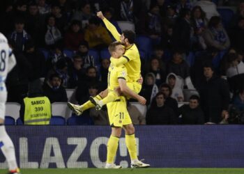 El Villarreal tumba al Valencia y sueña con Europa