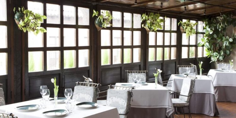 Si un día cierran, Madrid se acaba: estos son los 12 restaurantes que representan la esencia de la ciudad