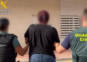 Estafan 80.000 € a una mujer ingresada en una residencia de Alicante y le dejan la cuenta con 63 céntimos