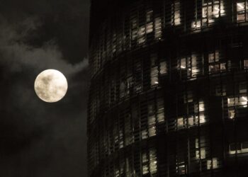 Superluna de agosto 2024: cuándo es y donde podrá verse en España