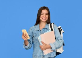 El 70% de los jóvenes confía en la efectividad de las redes sociales para encontrar empleo, según un  estudio de Eurofirms Group