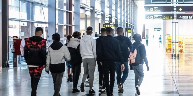 ¿Cómo quedaría la ley para el reparto de menores migrantes?