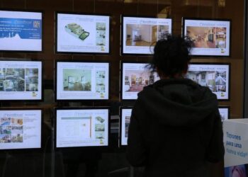 El precio de las viviendas más caras en España sube, mientras que el de las baratas tiende a bajar