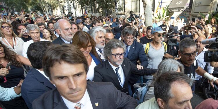 Junts convoca su congreso a finales de octubre y contempla que Puigdemont asuma la presidencia
