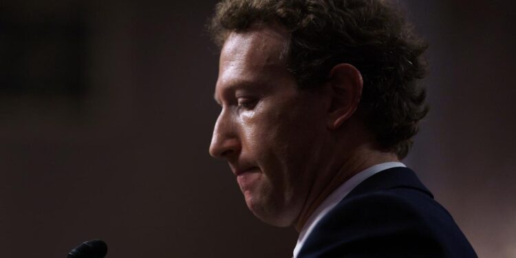 Una investigación destapa el acuerdo secreto entre Google y Meta para mandar publicidad a menores de edad