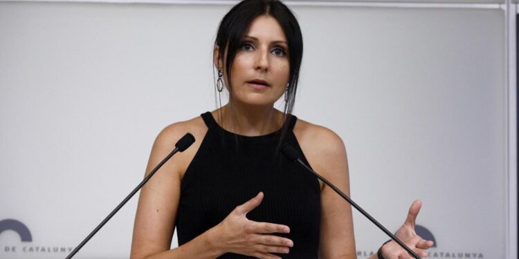 El PP catalán propone a Lorena Roldán como senadora autonómica