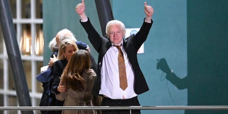 Julian Assange es periodista, y no como otros