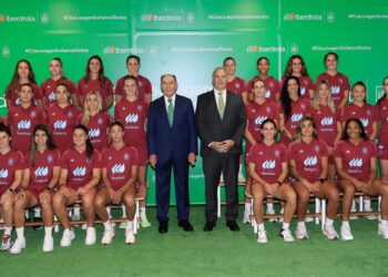 El presidente de Iberdrola anima a la selección femenina a reeditar en París el éxito de Australia  y Nueva Zelanda
