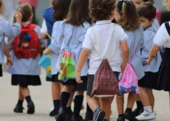 ¿Cómo puedo ahorrar más de 500 euros en la vuelta al cole?: estos son los consejos de la OCU