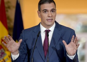 Sánchez alarga el escudo social y presume del crecimiento de la economía española