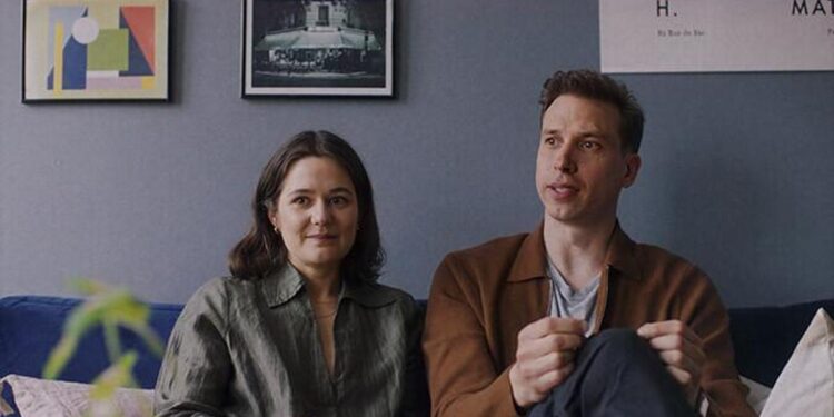 Crítica de ‘Hipnosis’: Sátira eficaz de un presente volátil