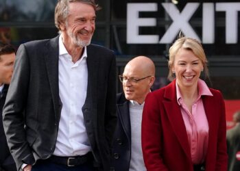 Ratcliffe pide ‘tiempo y paciencia’ a los aficionados para devolver al Manchester United a lo más alto