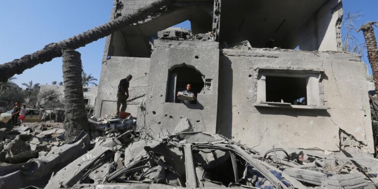 Las negociaciones para el alto el fuego en Gaza llegan a la ‘fase final’ mientras Israel se fortifica ante la venganza iraní