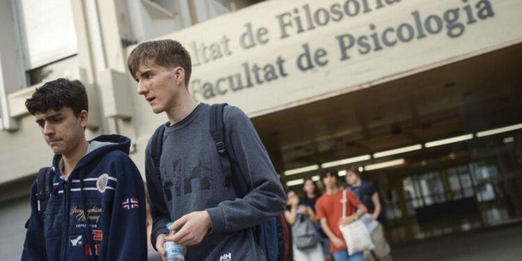 Psicología: los porqués de la carrera de moda