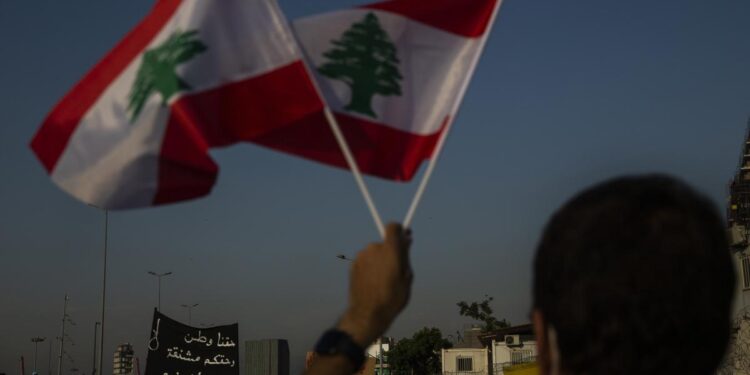 Italia y Arabia Saudí emulan a España o el Reino Unido y llaman a sus ciudadanos a salir del Líbano ante la escalada bélica