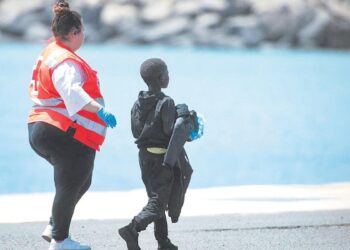 ‘El debate sobre la migración invisibiliza al niño’, alertan organizaciones por la infancia ante el auge de menores no acompañados