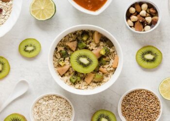 Cuidado si le das esta fruta a tu perro: puede provocarle graves problemas de estómago