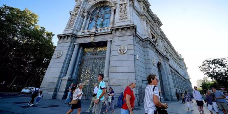 Los hogares pagaron 10.000 millones más en intereses a los bancos en 2023 por el alza de tipos