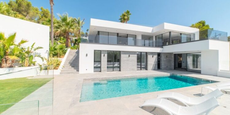 Entramos a las villas y casas de lujo más exclusivas de Ibiza