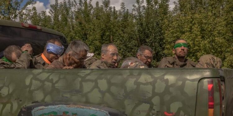 Ucrania dice que no busca ocupar territorio ruso, solo una ‘paz justa’