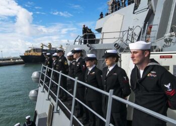 Orden a los militares norteamericanos de Rota y Morón: cuidado con las fiestas, los viajes y la vestimenta