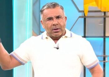 Jorge Javier Vázquez detiene ‘El diario’ por este motivo de peso: ‘No podemos estar así…’