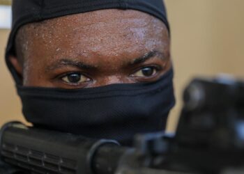 Un ataque rebelde en Nigeria se salda con al menos 30 muertos