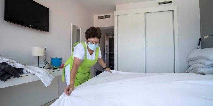 El enfado de las kellys con la reforma laboral: ‘Esperábamos más de Yolanda Díaz’