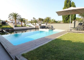 La venta de viviendas de más de 10 millones en España se multiplicó por nueve el año pasado