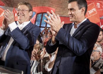 Sánchez sitúa las municipales en primera línea para impulsar el voto nacional