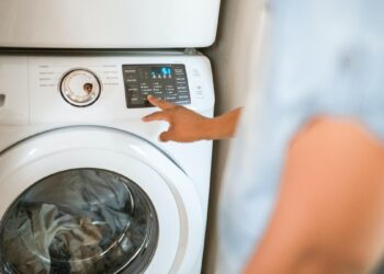 Ahorrar agua poniendo la lavadora es posible si haces esto