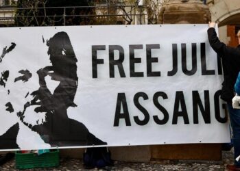 Julian Assange se aferra a su última oportunidad ante la justicia británica para evitar la extradición a Estados Unidos