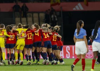 Jenni, hablemos de fútbol