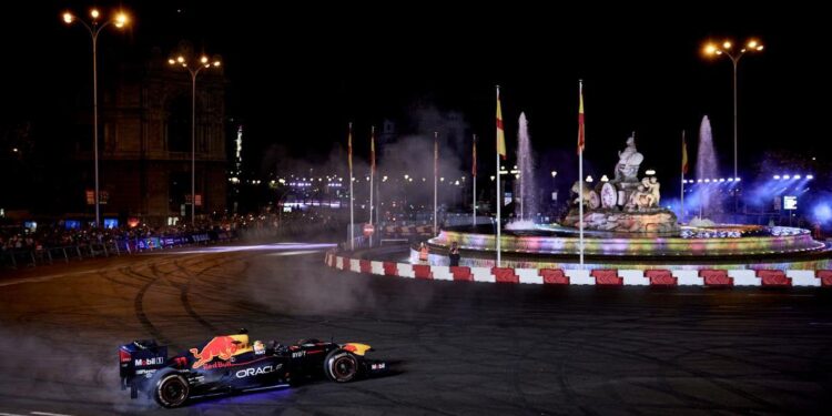 Madrid trabaja para albergar la F1 en IFEMA en 2026 como un proyecto independiente de Barcelona