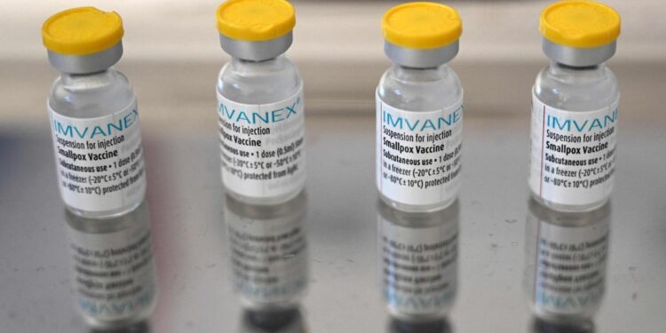 China controlará a viajeros y mercancías llegados de países afectados por la viruela del mono