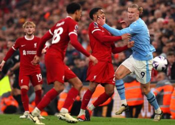 ¿Pinchará la burbuja de la Premier? La competición inglesa fija límites y sanciones para evitar el descontrol económico